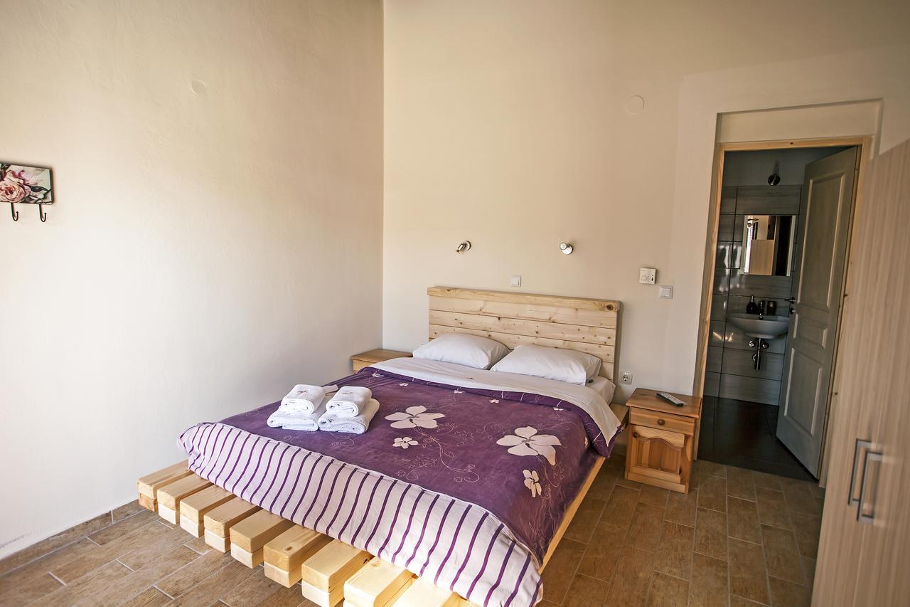 Bed and Breakfast Ihnilatis Kerkíni Exterior foto