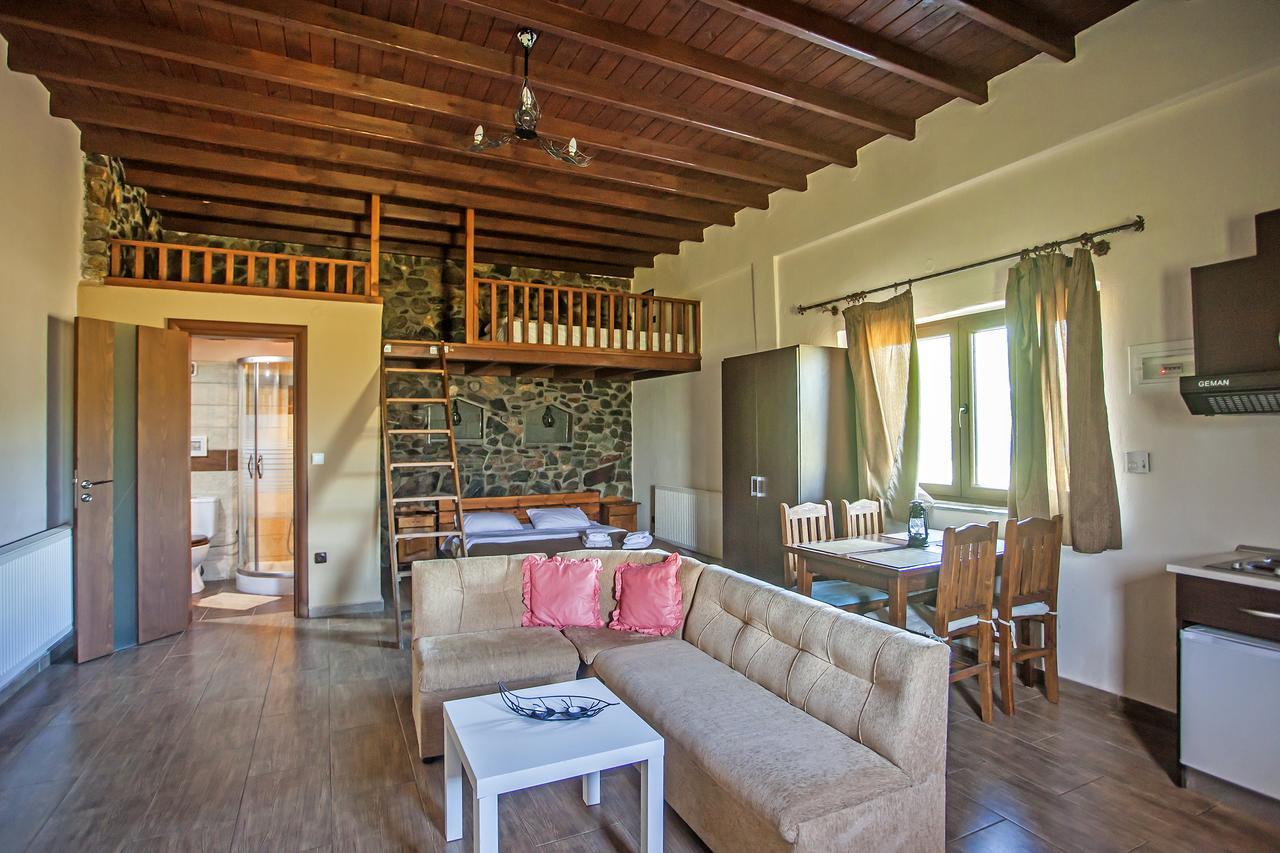 Bed and Breakfast Ihnilatis Kerkíni Exterior foto